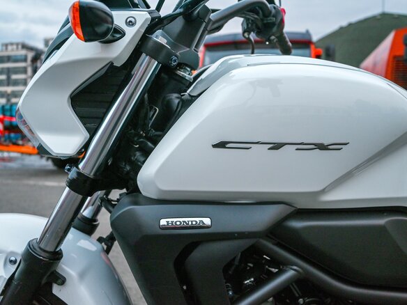2015 Honda CTX 700, белый, 560000 рублей - вид 3