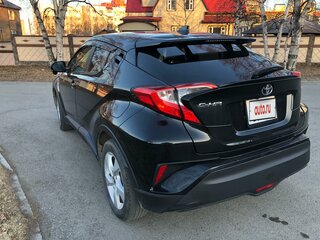 2017 Toyota C-HR I, чёрный, 2200000 рублей, вид 4