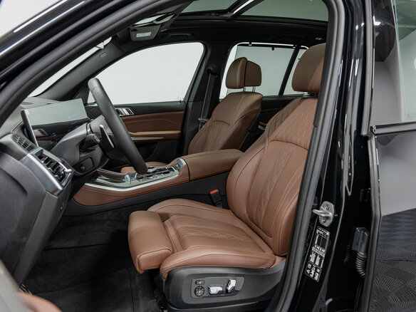 2025 BMW X5 40i IV (G05/G18) Рестайлинг, чёрный, 15350000 рублей - вид 22