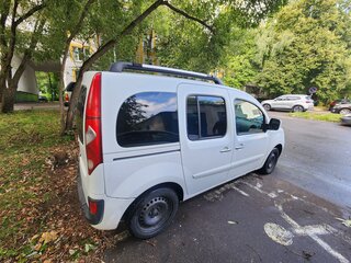 2011 Renault Kangoo II, белый, 675000 рублей, вид 4
