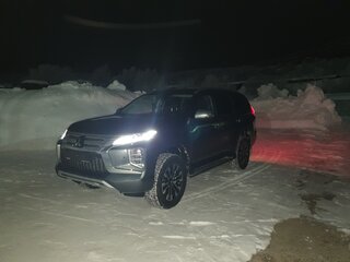 2022 Mitsubishi Pajero Sport III Рестайлинг, серый, 4150000 рублей, вид 2