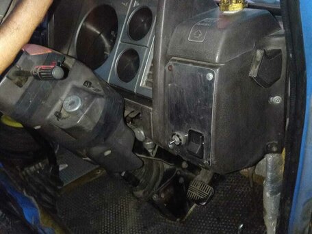 1991 Nissan Atlas, белый, 550000 рублей, вид 2