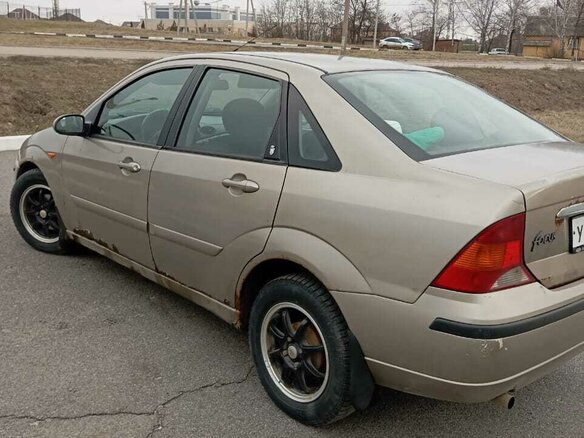 2004 Ford Focus I Рестайлинг, серый, 215000 рублей - вид 8