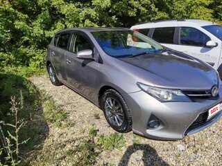 2013 Toyota Auris II, коричневый, 858000 рублей, вид 3