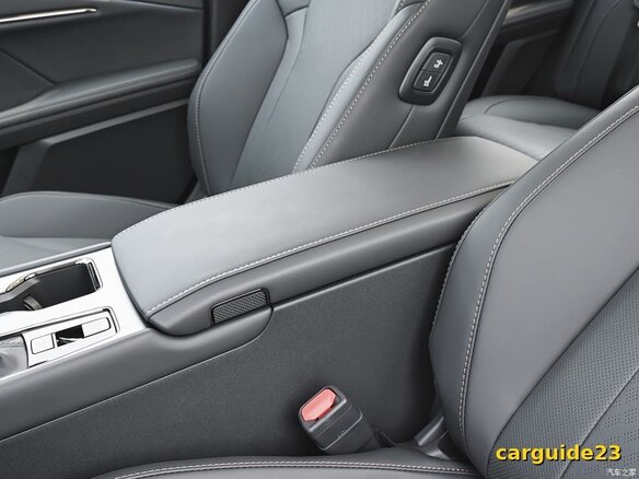 2026 Toyota Camry IX (XV80) China Market Рестайлинг, чёрный, 4300000 рублей - вид 4