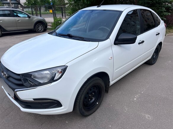2020 Lada (ВАЗ) Granta I Рестайлинг, белый, 750000 рублей