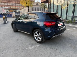 2019 Mercedes-Benz GLA 250 I (X156) Рестайлинг, синий, 2400000 рублей, вид 4