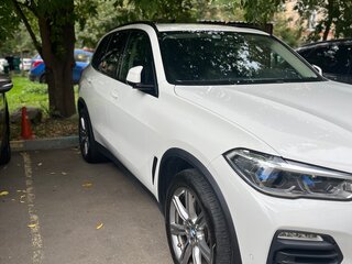 2020 BMW X5 45e IV (G05/G18), белый, 5400000 рублей, вид 4