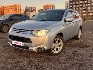 2012 Mitsubishi Outlander III, серебристый, 1145000 рублей, вид 4