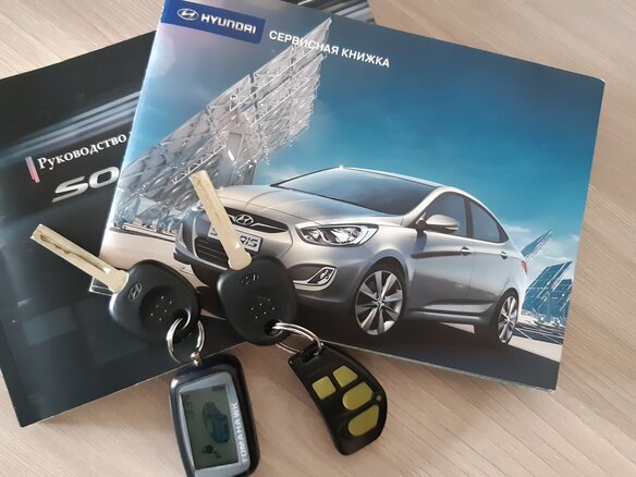 2011 Hyundai Solaris I, серый, 850000 рублей - вид 12