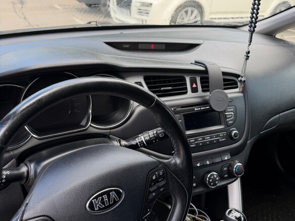 2013 Kia Ceed II, чёрный, 975000 рублей - вид 8