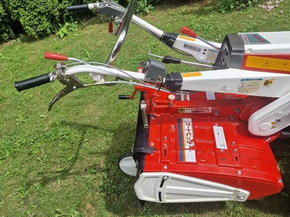 2010 Yanmar F-15, красный, 275000 рублей - вид 2