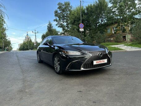 2019 Lexus ES 250 VII, чёрный, 3700000 рублей, вид 3