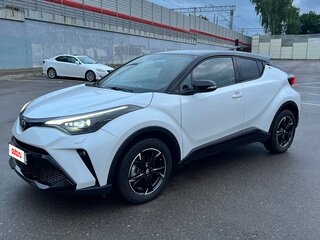 2022 Toyota C-HR I Рестайлинг, белый, 3000000 рублей, вид 2
