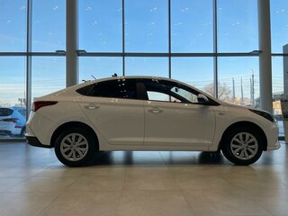 2021 Hyundai Solaris II Рестайлинг, белый, 1800000 рублей, вид 5