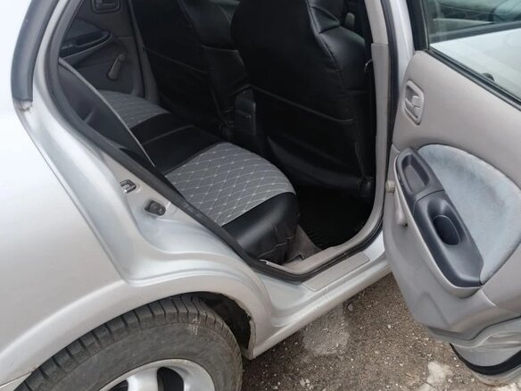 2001 Nissan Almera II (N16), серебристый, 450000 рублей - вид 10