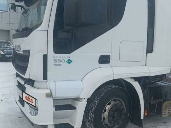 2013 Iveco Stralis, белый, 5500000 рублей - вид 2