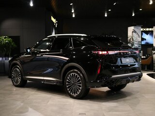 2025 Exeed RX, чёрный, 5200000 рублей, вид 4