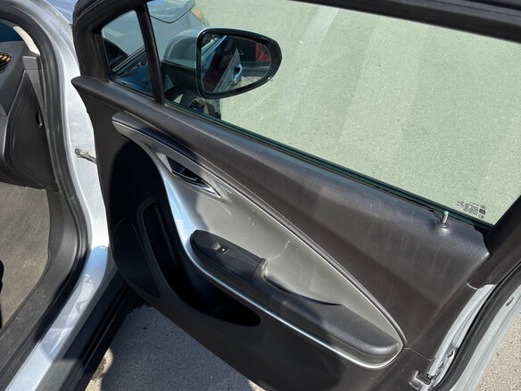 2011 Chevrolet Volt I, серый, 785000 рублей - вид 13