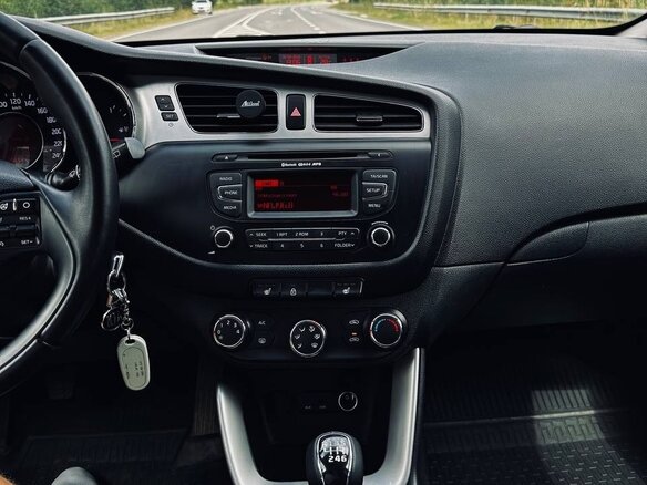 2014 Kia Ceed II, коричневый, 1200000 рублей - вид 24