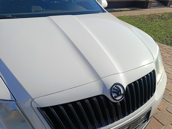 2011 Skoda Octavia II (A5) Рестайлинг, белый, 1150000 рублей - вид 6