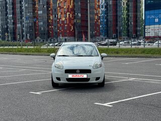 2010 Fiat Punto III Grande Punto, белый, 400000 рублей, вид 4