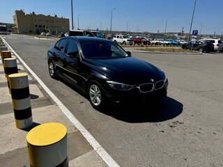 2017 BMW 3 серии 318i VI (F3x) Рестайлинг, чёрный, 1950000 рублей, вид 3