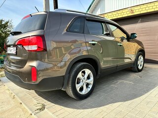 2015 Kia Sorento II Рестайлинг, бежевый, 2190000 рублей, вид 1