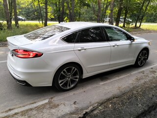 2018 Ford Fusion (North America) II Рестайлинг, белый, 1390000 рублей, вид 3