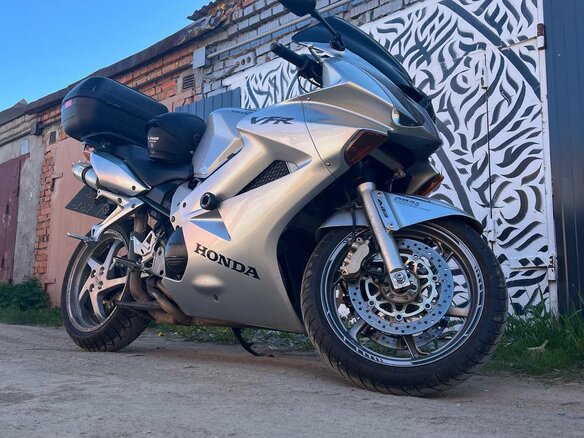 2005 Honda VFR 800, серебристый, 520000 рублей - вид 13