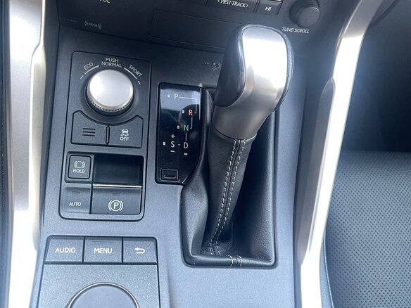 2015 Lexus NX 200t I, белый, 3250000 рублей - вид 13