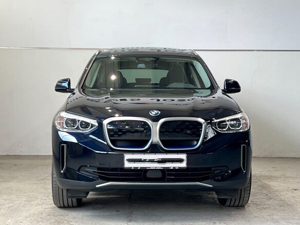 2021 BMW iX3 I (G08) Рестайлинг, чёрный, 5400000 рублей - вид 1