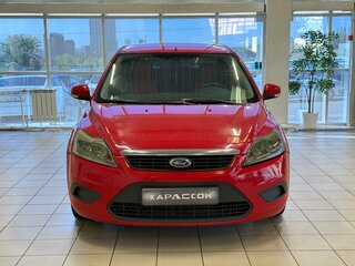 2010 Ford Focus II Рестайлинг, красный, 505000 рублей, вид 3