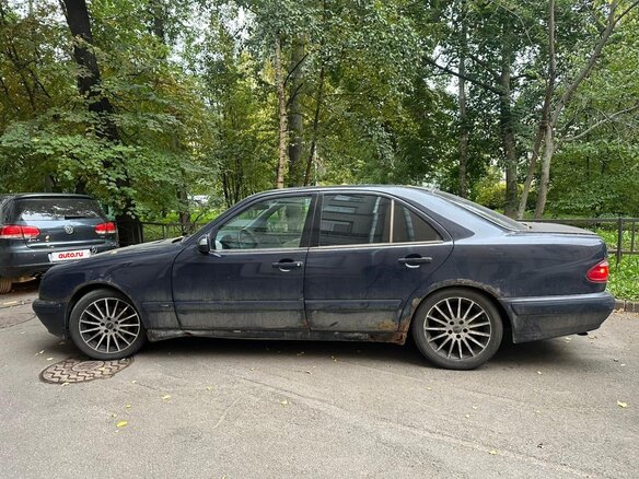 2000 Mercedes-Benz E-Класс 240 II (W210, S210) Рестайлинг, синий, 250000 рублей - вид 5