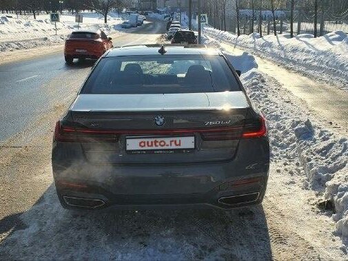 2020 BMW 7 серии Long 750Ld xDrive VI (G11/G12) Рестайлинг, серый, 8900000 рублей - вид 6