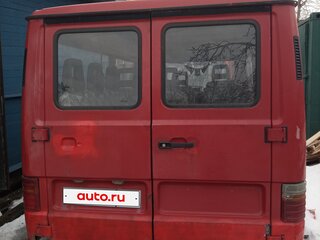 1992 Mercedes-Benz MB 100, красный, 500000 рублей, вид 3