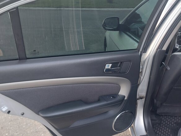 2011 Chevrolet Epica V250 Рестайлинг, серебристый, 700000 рублей - вид 13