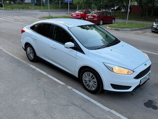 2017 Ford Focus III Рестайлинг, белый, 940000 рублей, вид 1