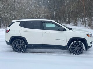 2020 Jeep Compass II, белый, 2400000 рублей, вид 3
