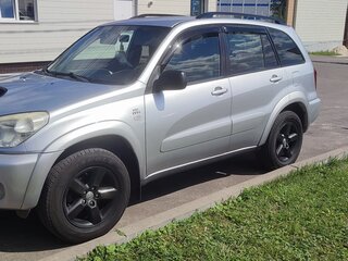 2005 Toyota RAV4 II (XA20) Рестайлинг, серебристый, 950000 рублей, вид 1