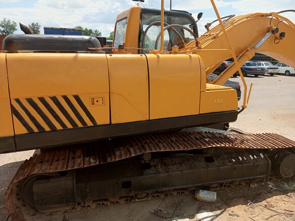 2012 LiuGong CLG 922E, жёлтый, 3600000 рублей - вид 2