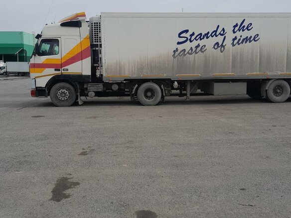 1993 Volvo FH, белый, 3000000 рублей - вид 1