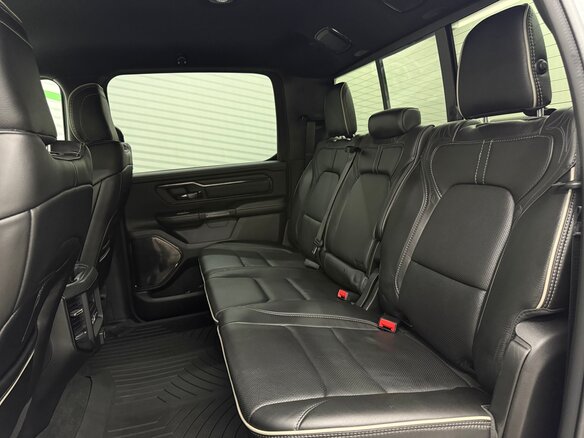 2022 Ram 1500 Crew Cab V, серебристый, 7450000 рублей - вид 12