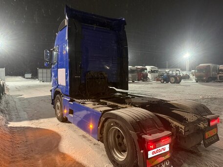 2014 Volvo FH, синий, 6000000 рублей, вид 5