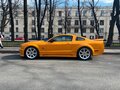 2008 Ford Mustang V, оранжевый, 3400000 рублей - вид 1