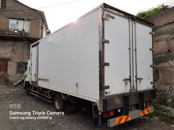 2013 Isuzu Forward (F-Series), белый, 6250000 рублей - вид 6