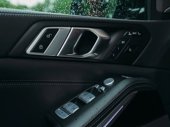 2022 BMW X7 40d I (G07) Рестайлинг, белый, 12500000 рублей - вид 26