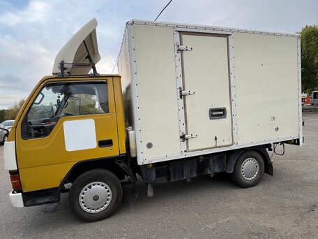 1990 Fuso (Mitsubishi) Canter, жёлтый, 650000 рублей, вид 1