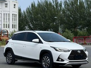 2022 Toyota Yaris L XP150 Рестайлинг, белый, 1170000 рублей, вид 3