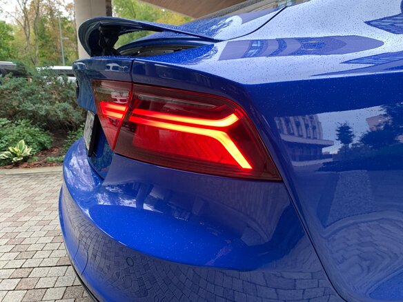 2015 Audi RS 7 I (4G) Рестайлинг, синий - вид 19